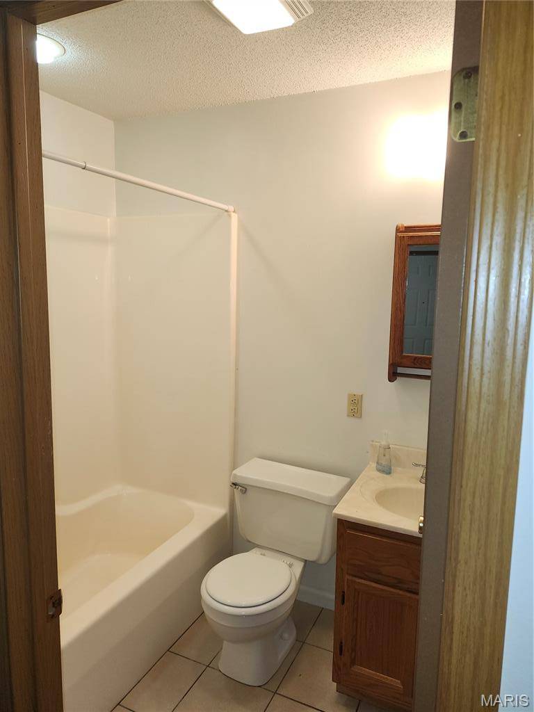 1649 Clawson ST #6, Alton, IL 62002