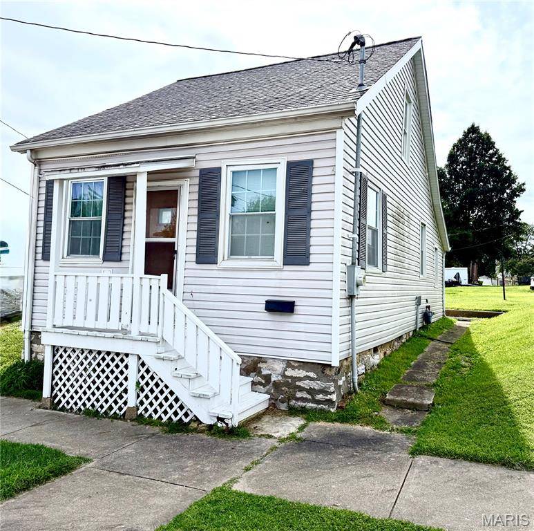 319 S. Main Street, Waterloo, IL 62298