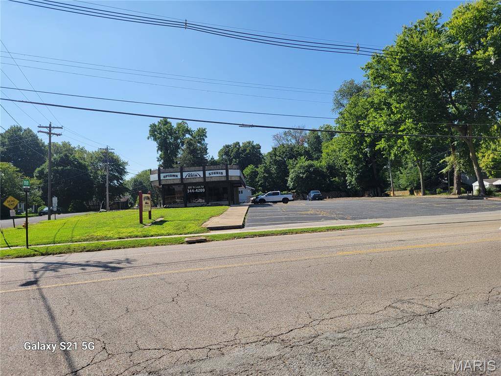 800 Saint Louis RD, Collinsville, IL 62234