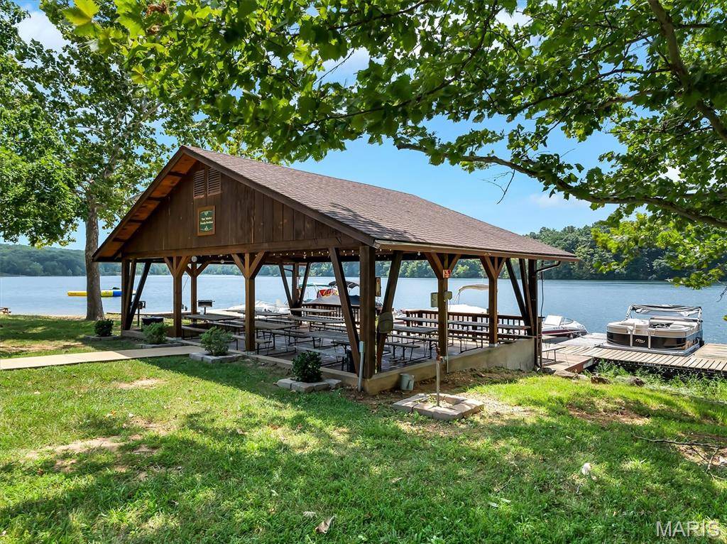 270 Bridle Spur RD, Bourbon, MO 65441