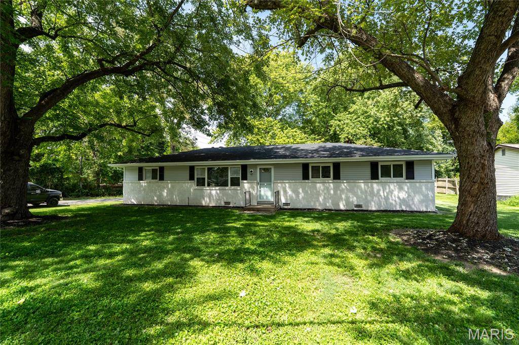 1201 Hollywood Heights RD, Caseyville, IL 62232