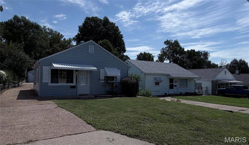 1322 Kraft ST, St Louis, MO 63139