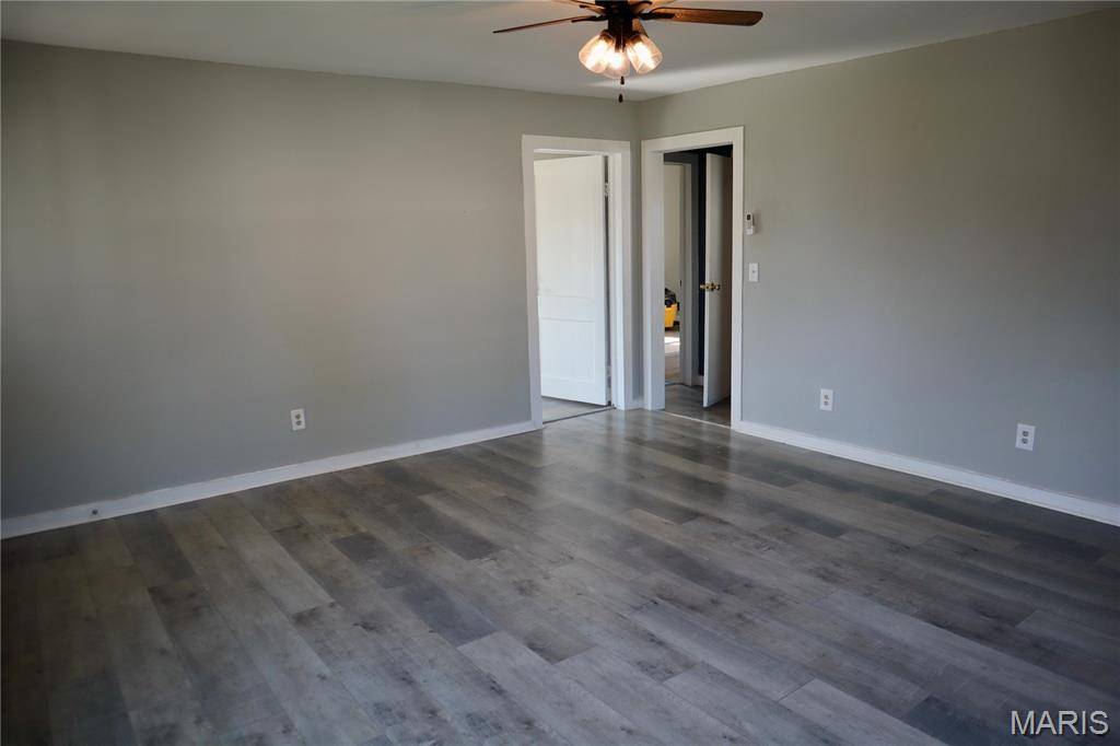 205 Leonard AVE, Jerseyville, IL 62052