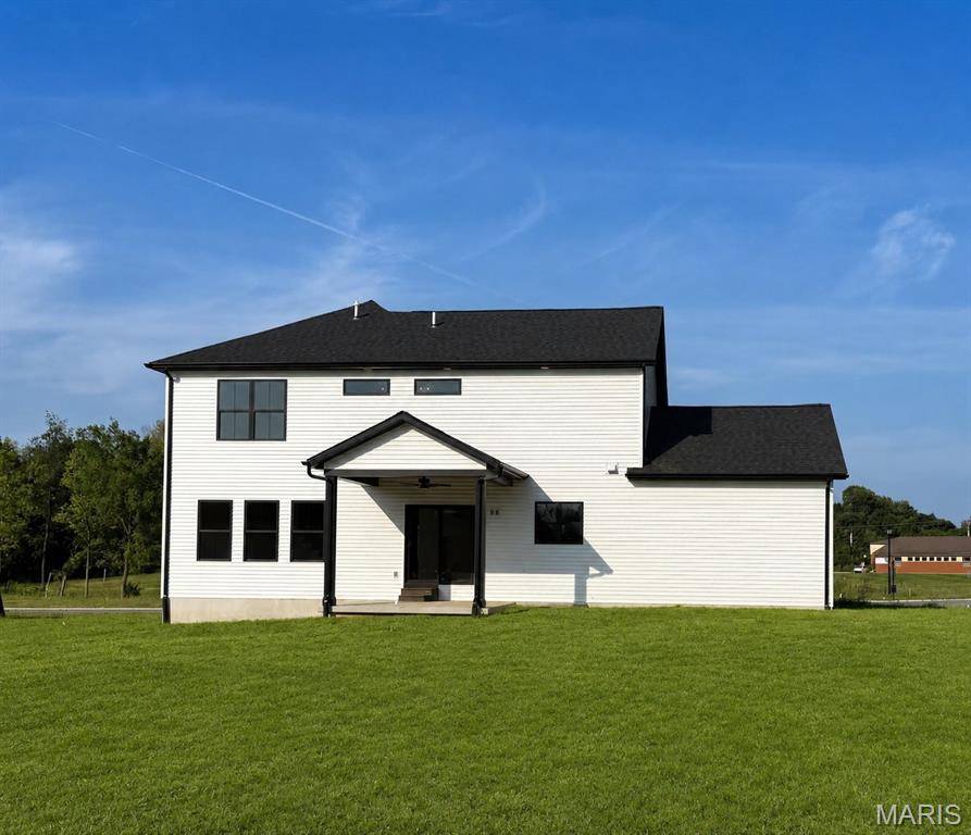 4 Schon Ct., Glen Carbon, IL 62034