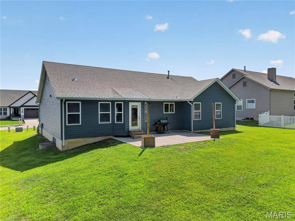 178 Austin Oaks DR, Moscow Mills, MO 63362
