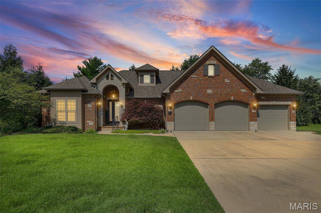 101 Fountain DR, Glen Carbon, IL 62034