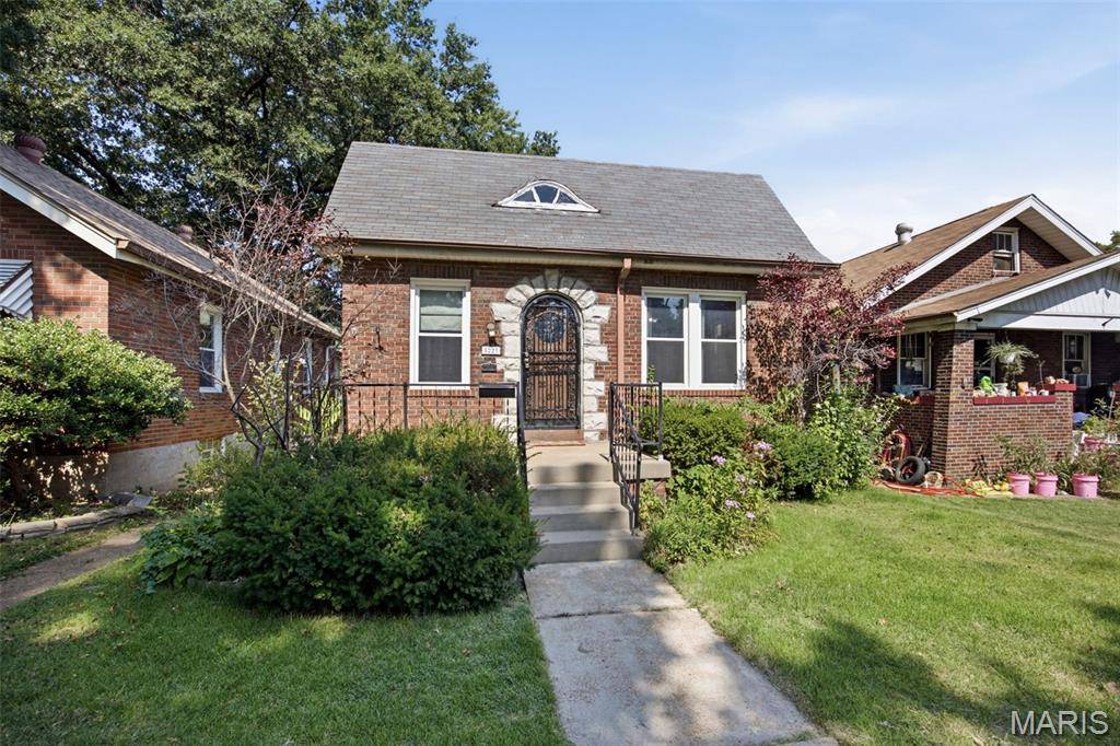 5223 Dewey AVE, St Louis, MO 63116