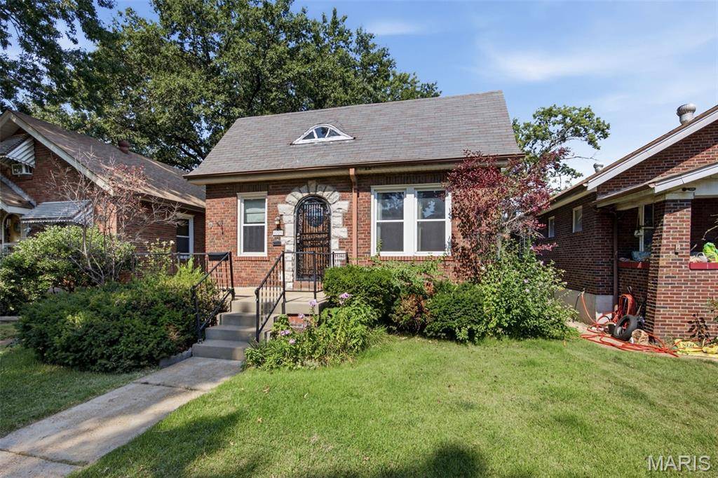 5223 Dewey AVE, St Louis, MO 63116