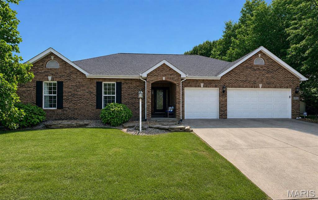 4047 Sequoia DR, Edwardsville, IL 62025