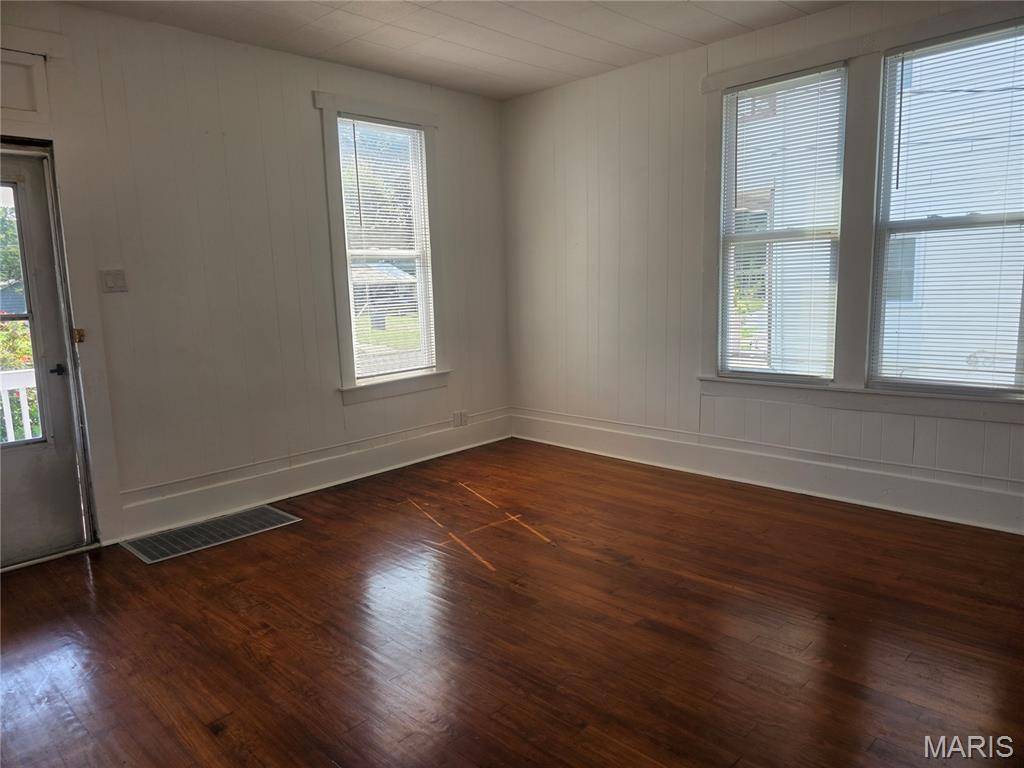 817 N Saint Louis ST, Sparta, IL 62286