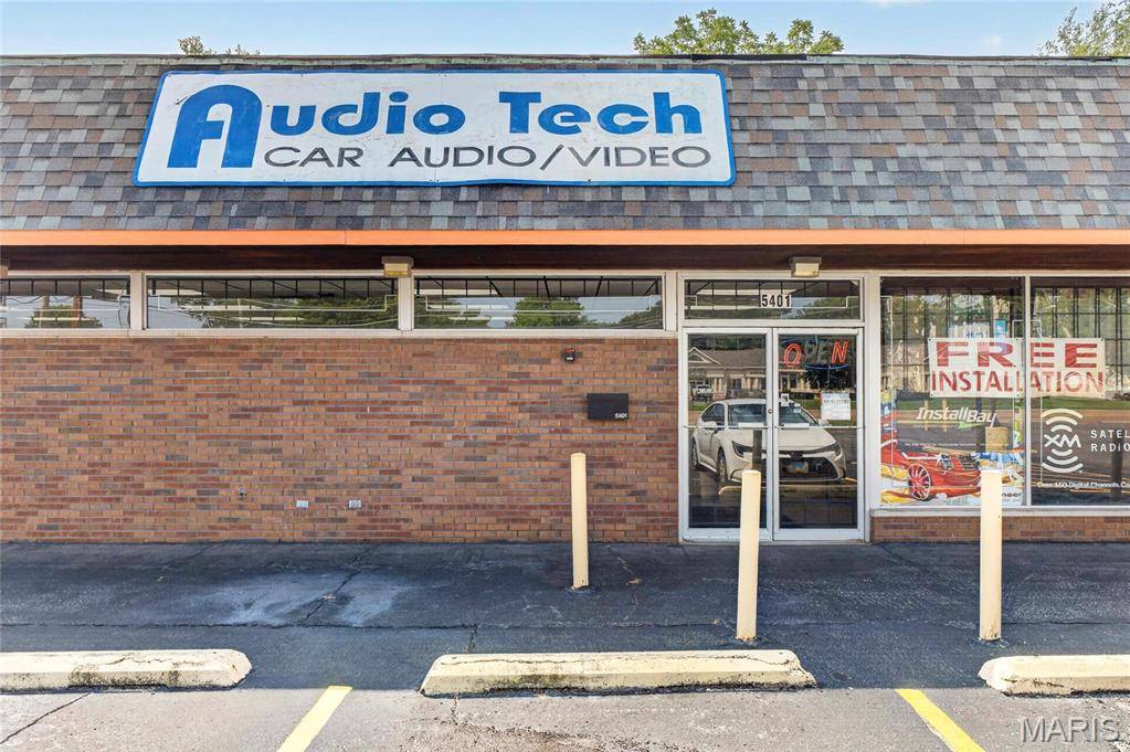 5401 N Illinois ST, Fairview Heights, IL 62208