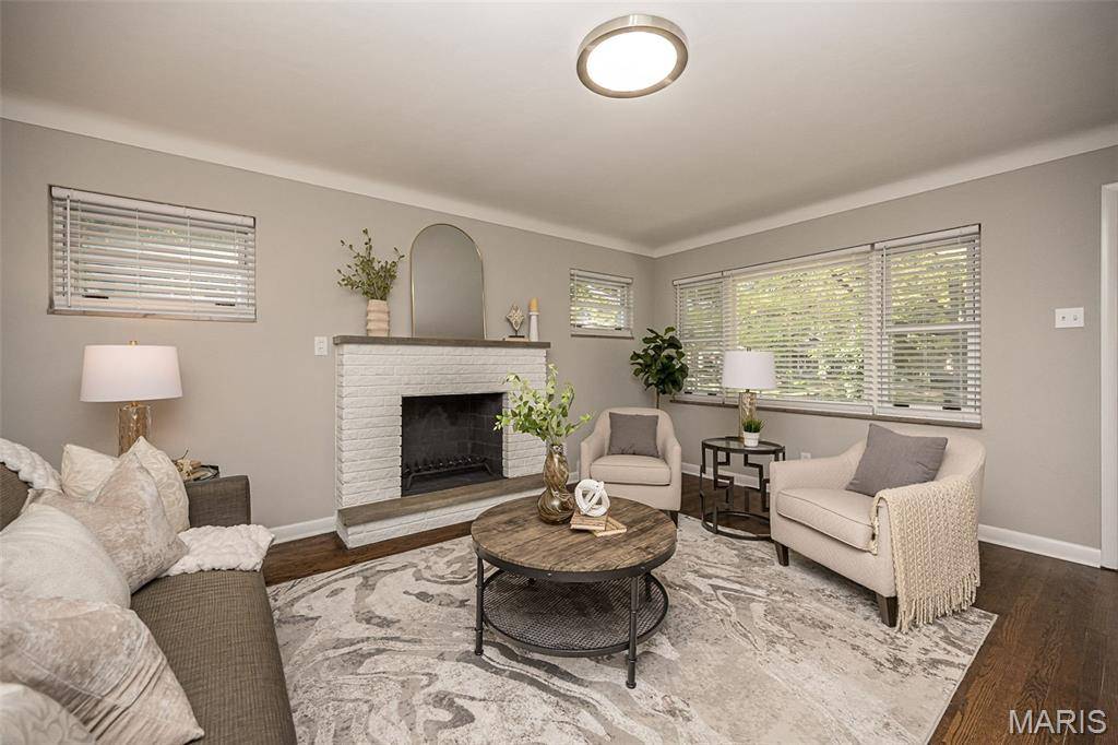 4383 Holly Hills BLVD, St Louis, MO 63116