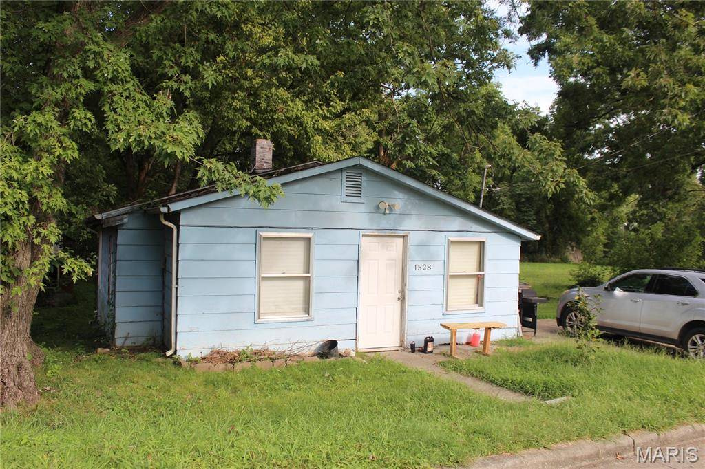 1528 N Water ST, Cape Girardeau, MO 63701