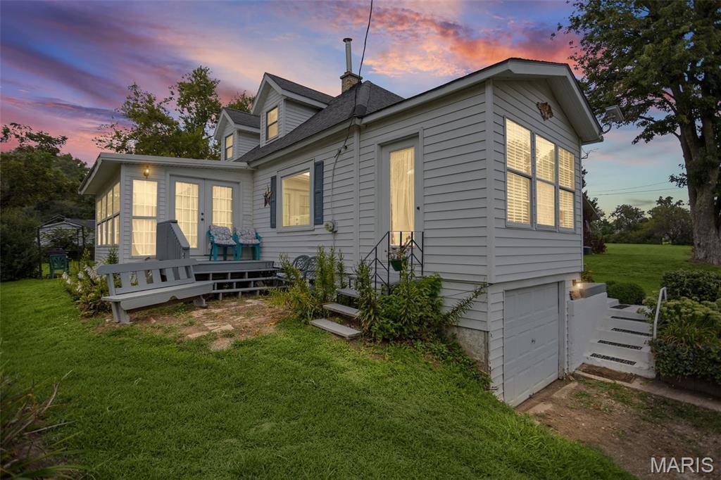 706 Spring Street, Pleasant Hill, IL 62366