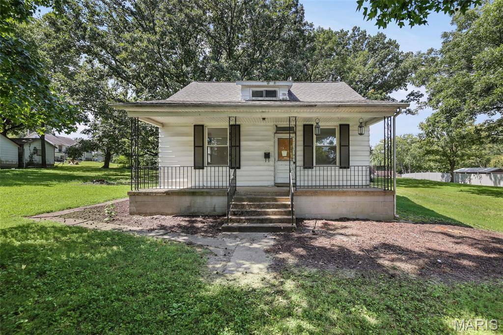 215 N Herman ST, Lebanon, IL 62254