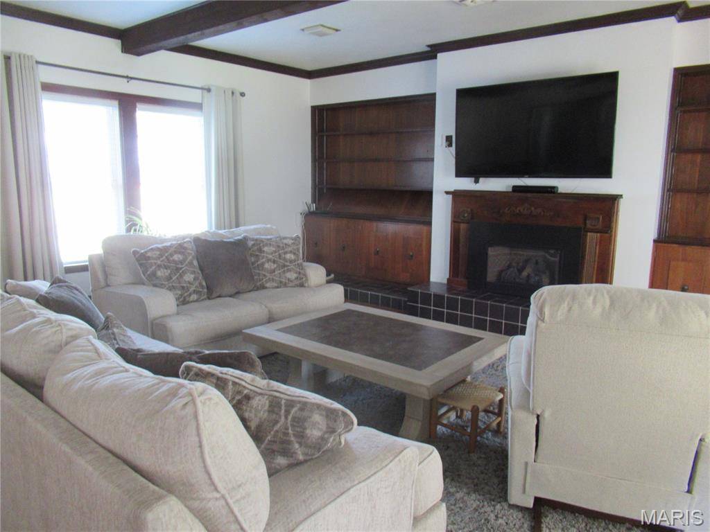 230 Maple ST, Sullivan, MO 63080