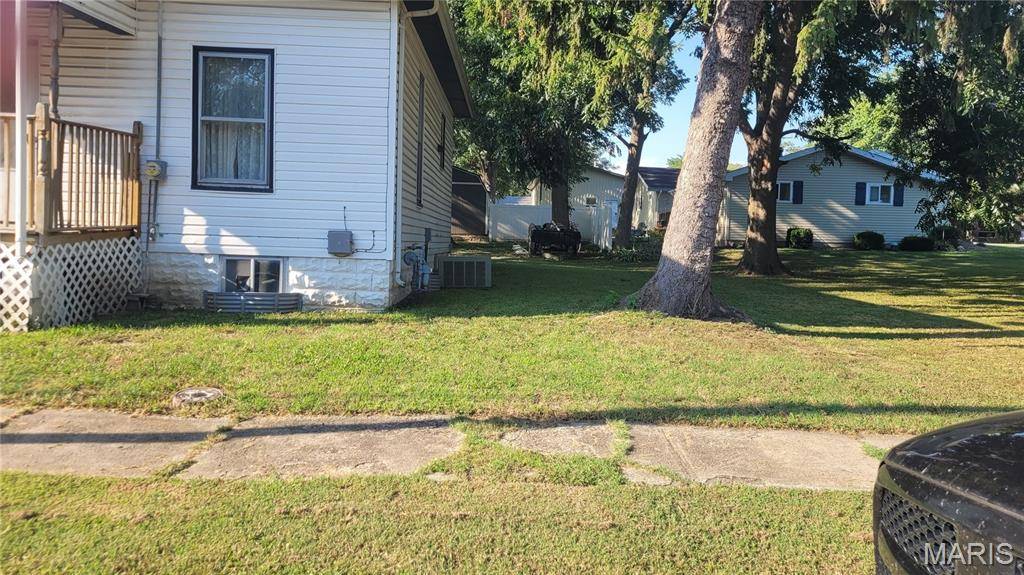457 E Belleville ST, Nashville, IL 62263