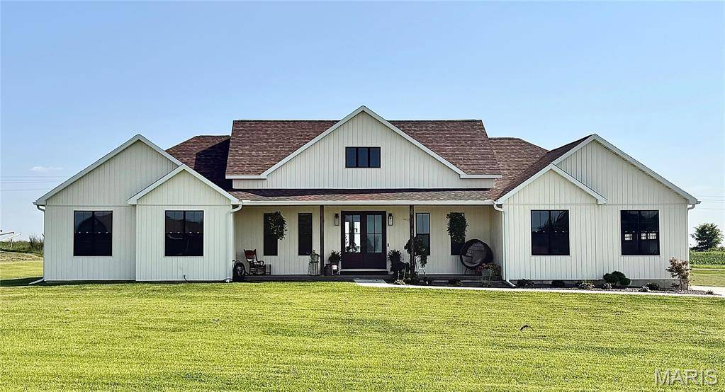 4335 Windward, Palmyra, MO 63461