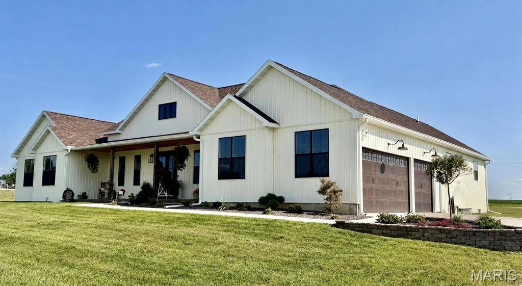 4335 Windward, Palmyra, MO 63461