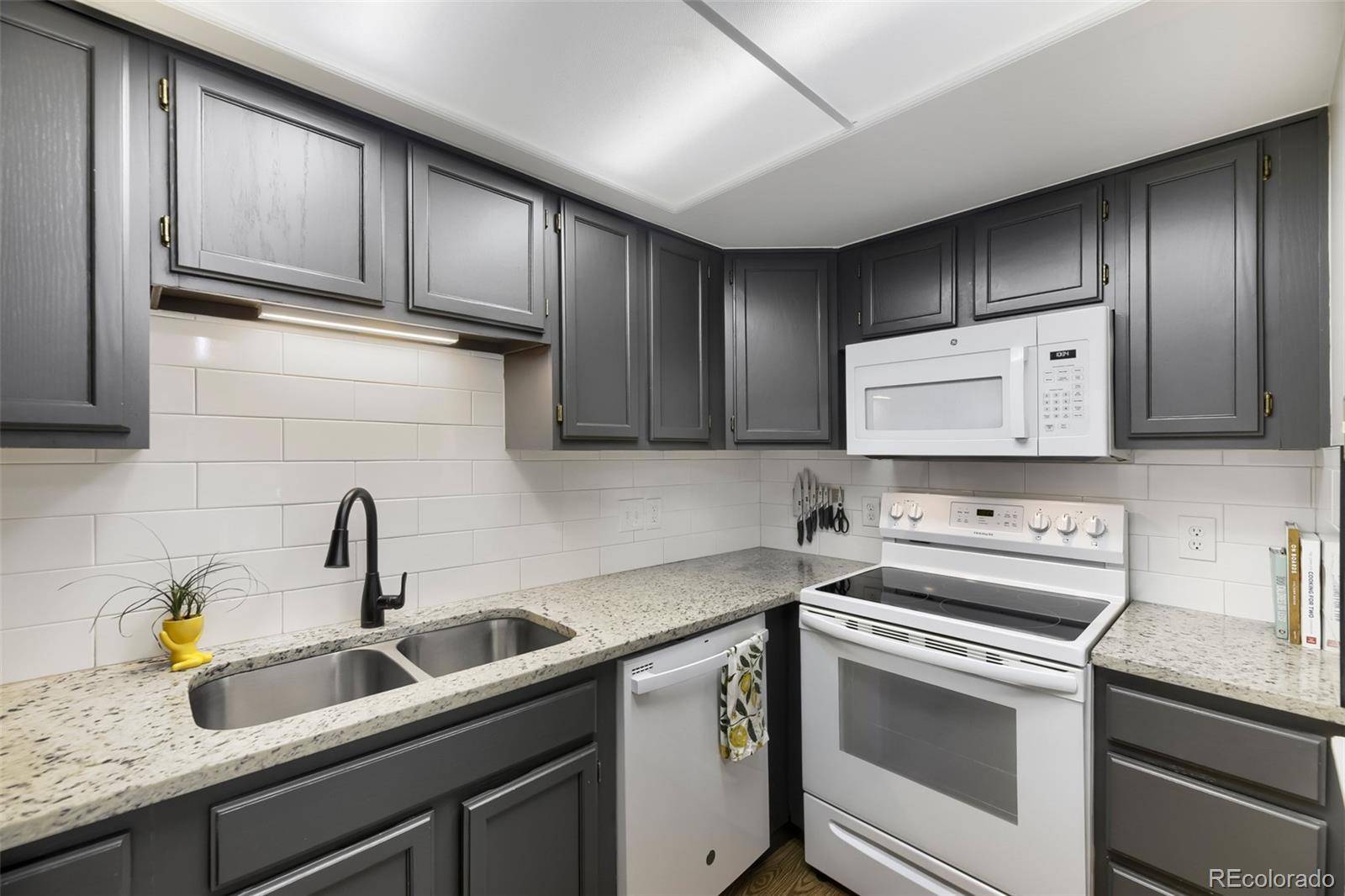12065 W Chenango DR, Morrison, CO 80465