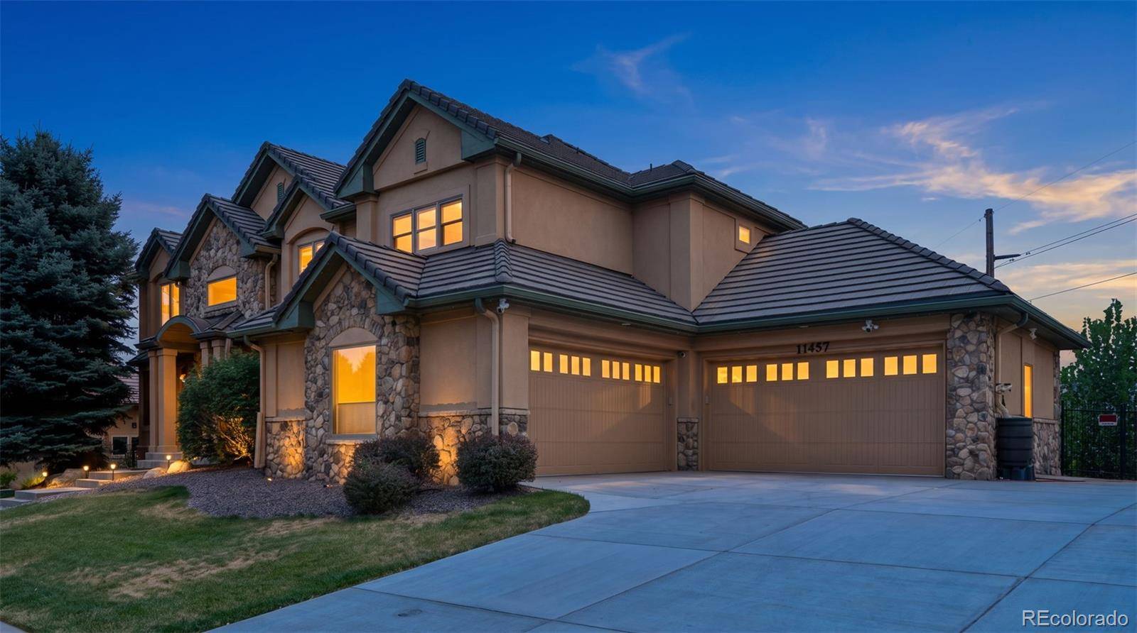 11457 W Asbury CT, Denver, CO 80227