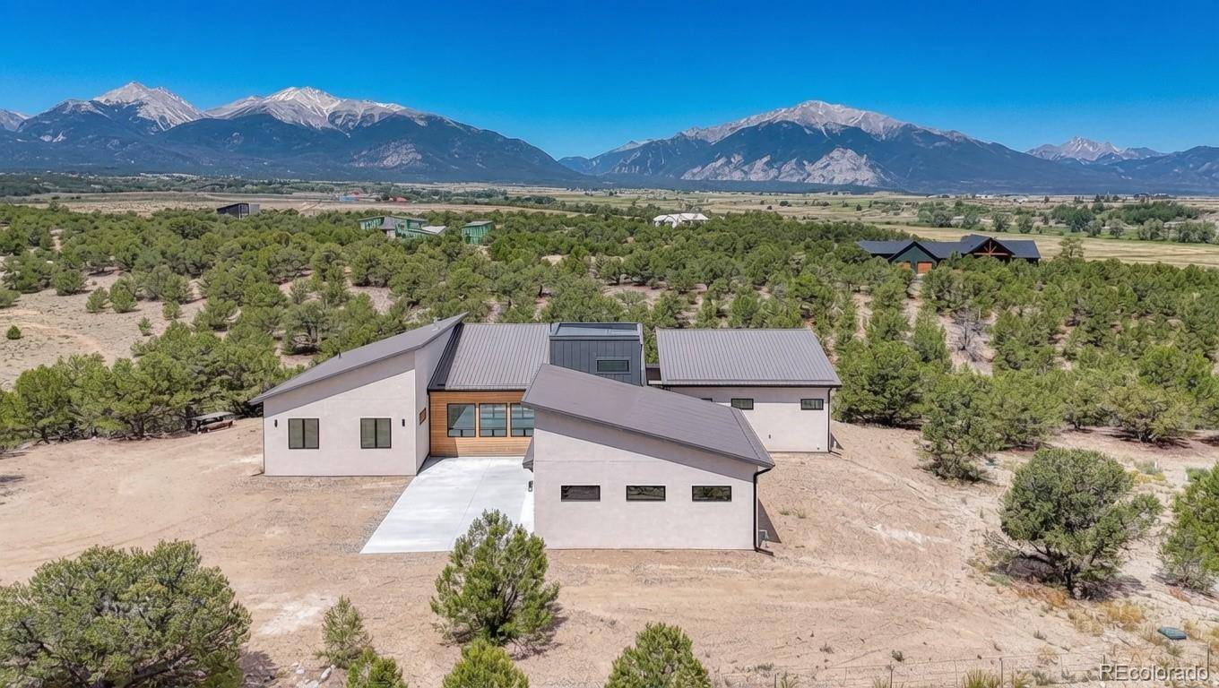 10339 Outpost LN, Nathrop, CO 81236