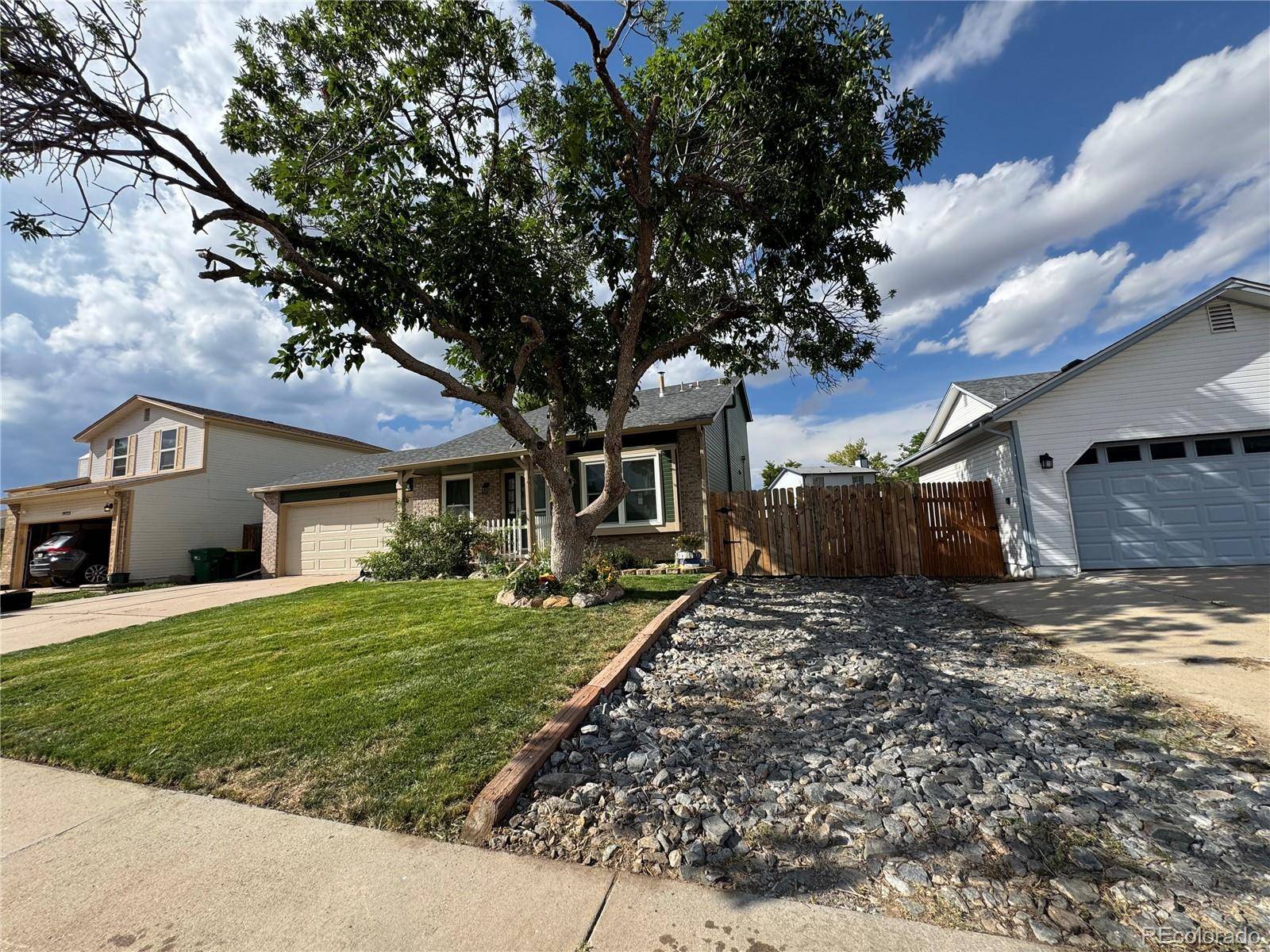 19727 E Oxford DR, Aurora, CO 80013