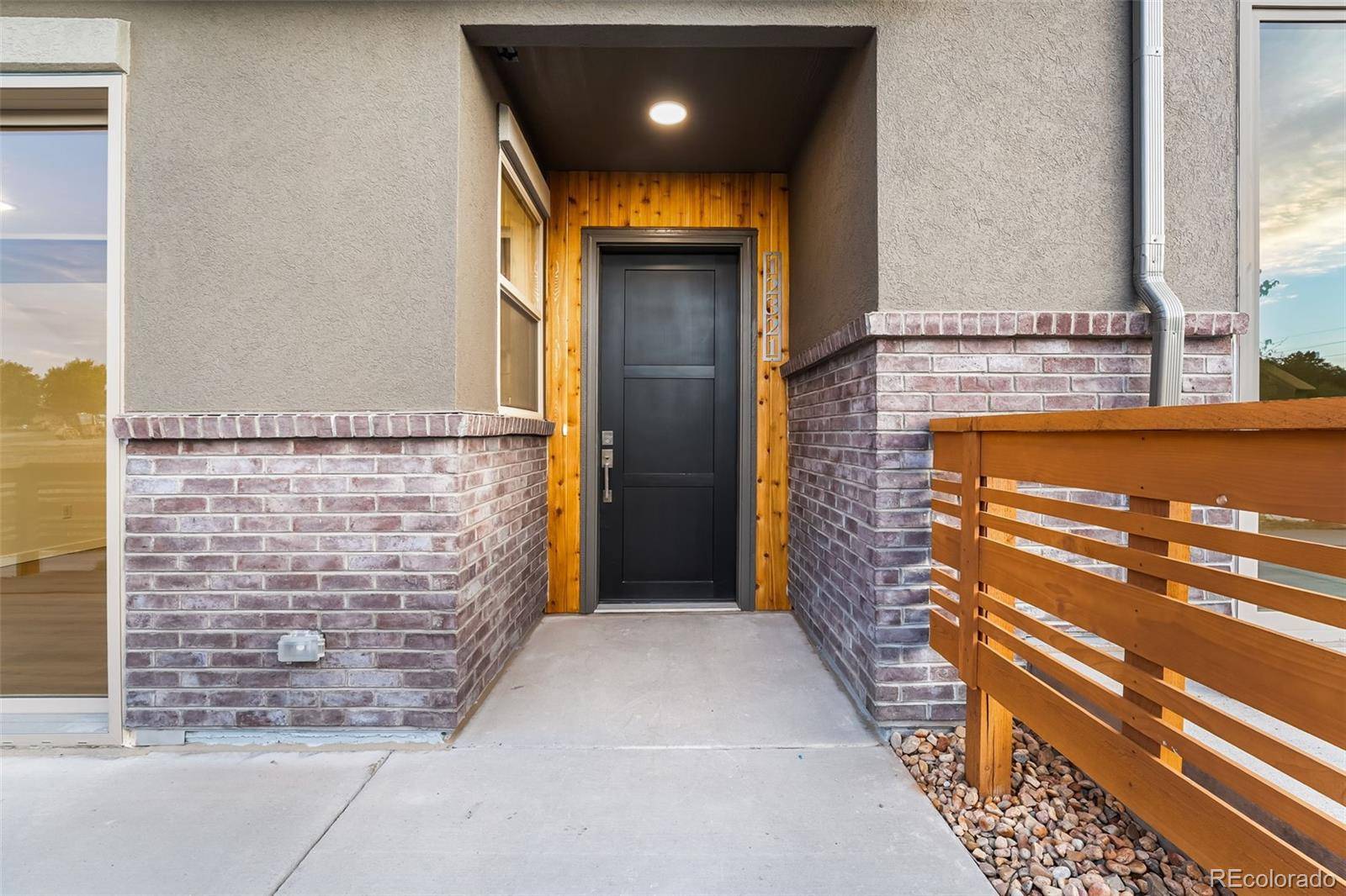 12281 W 58th CT, Arvada, CO 80004