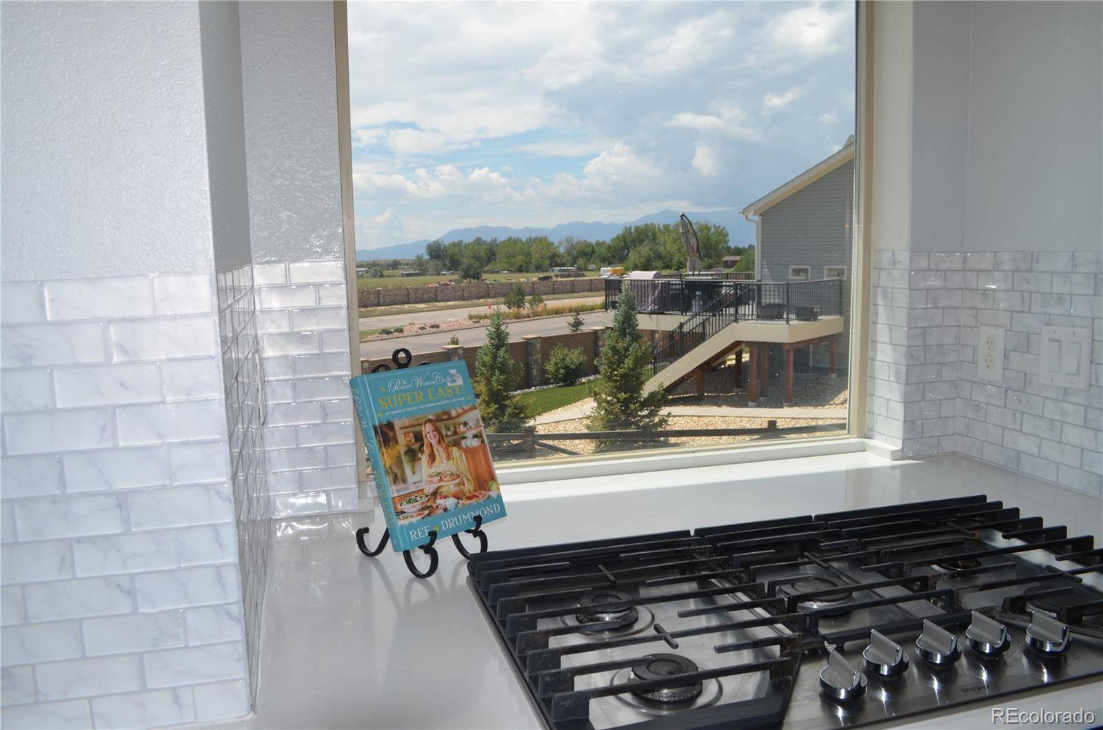 8739 Tranquil Knoll LN, Colorado Springs, CO 80927