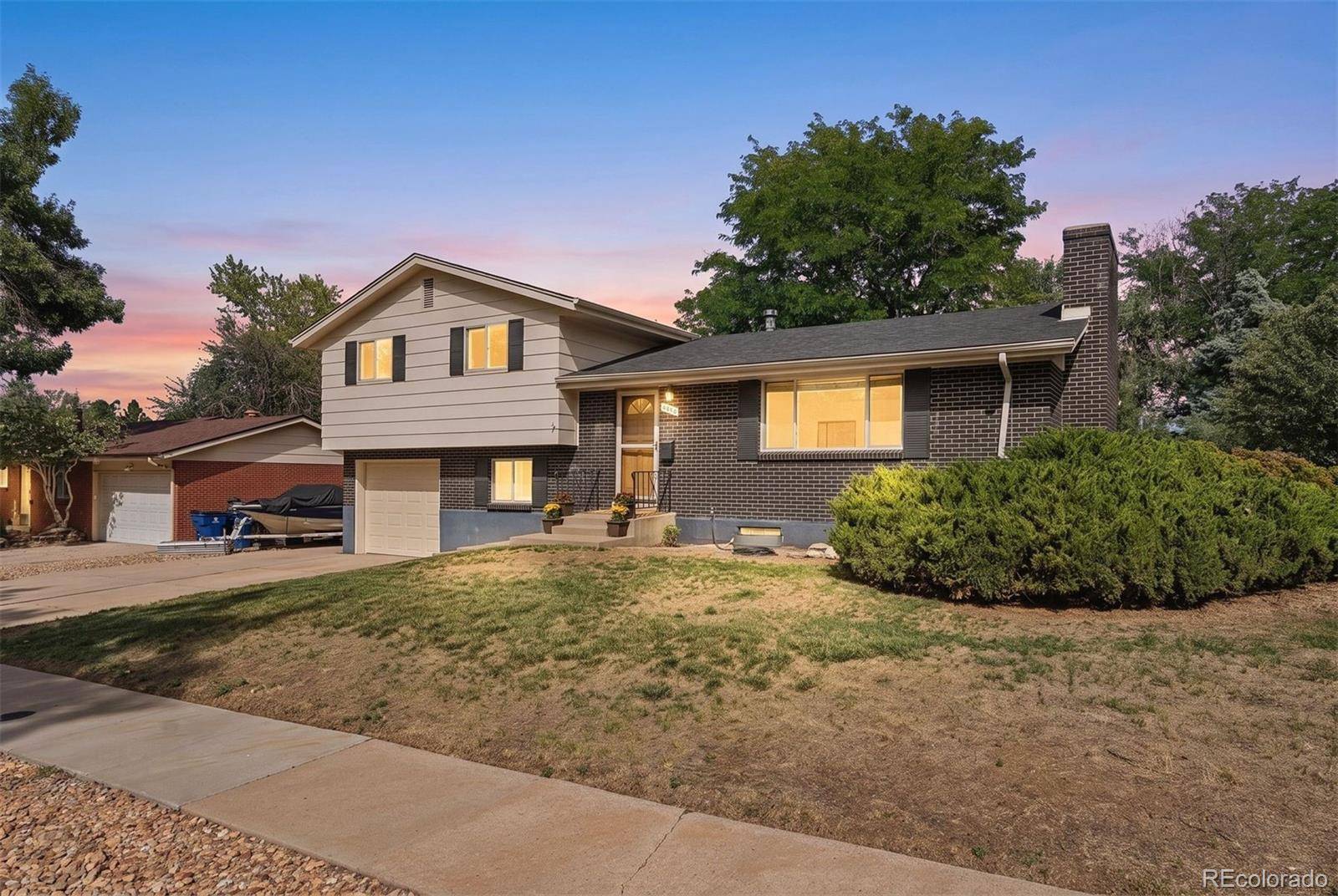 6256 S Cook ST, Centennial, CO 80121