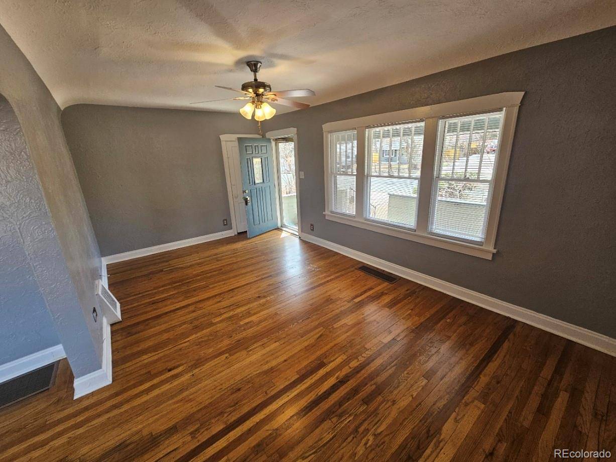1100 S Perry ST #A, Denver, CO 80219