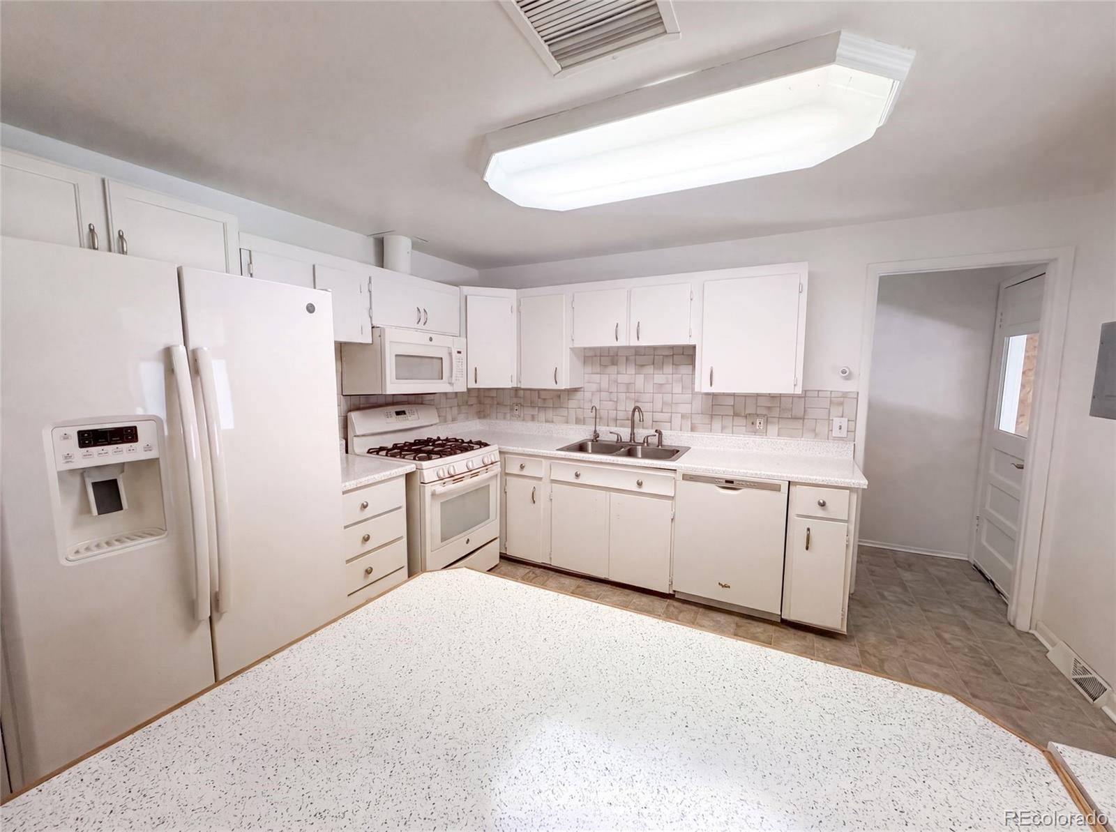 5667 Johnson ST, Arvada, CO 80002