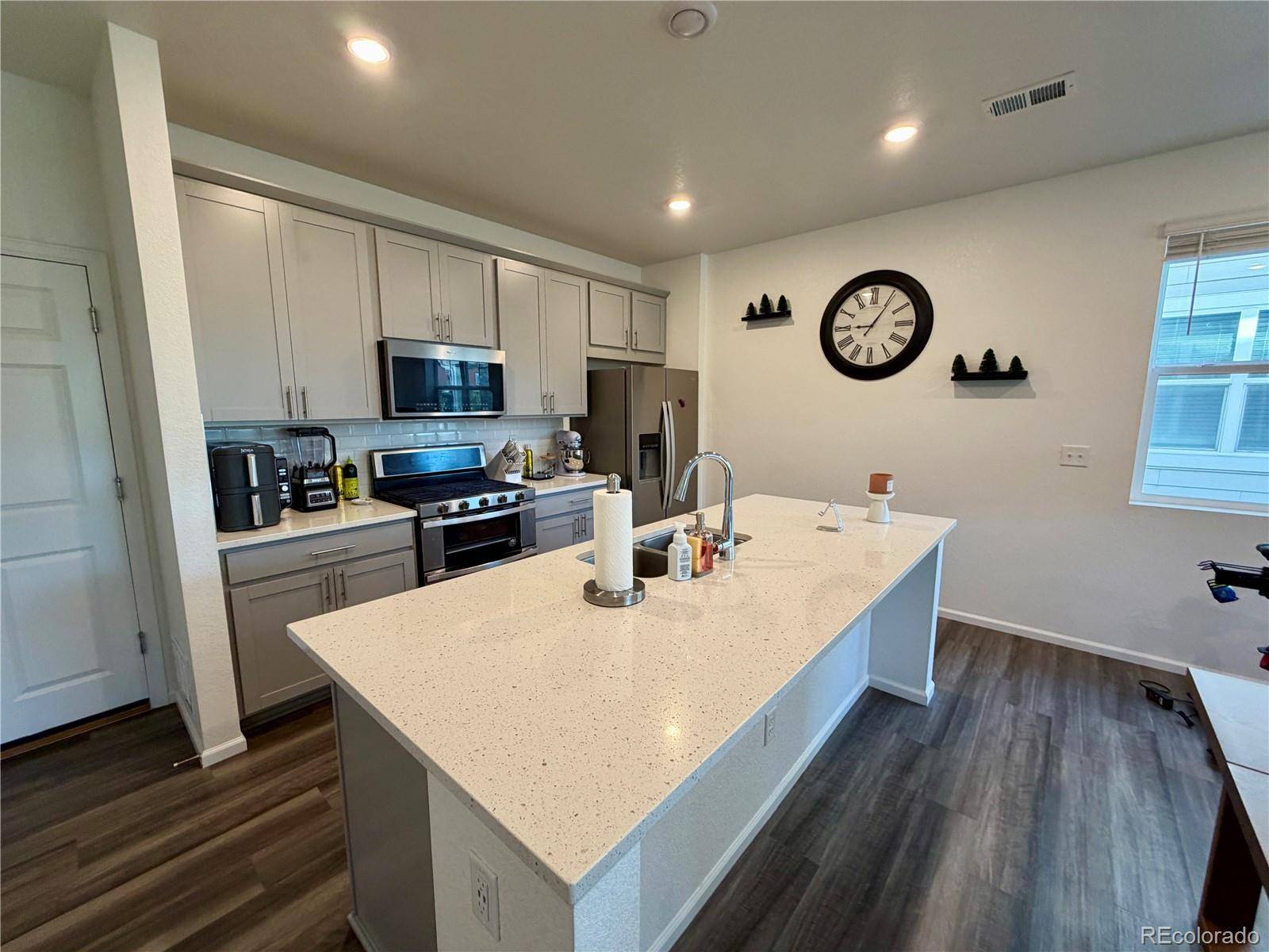 20941 E 60th AVE, Aurora, CO 80019