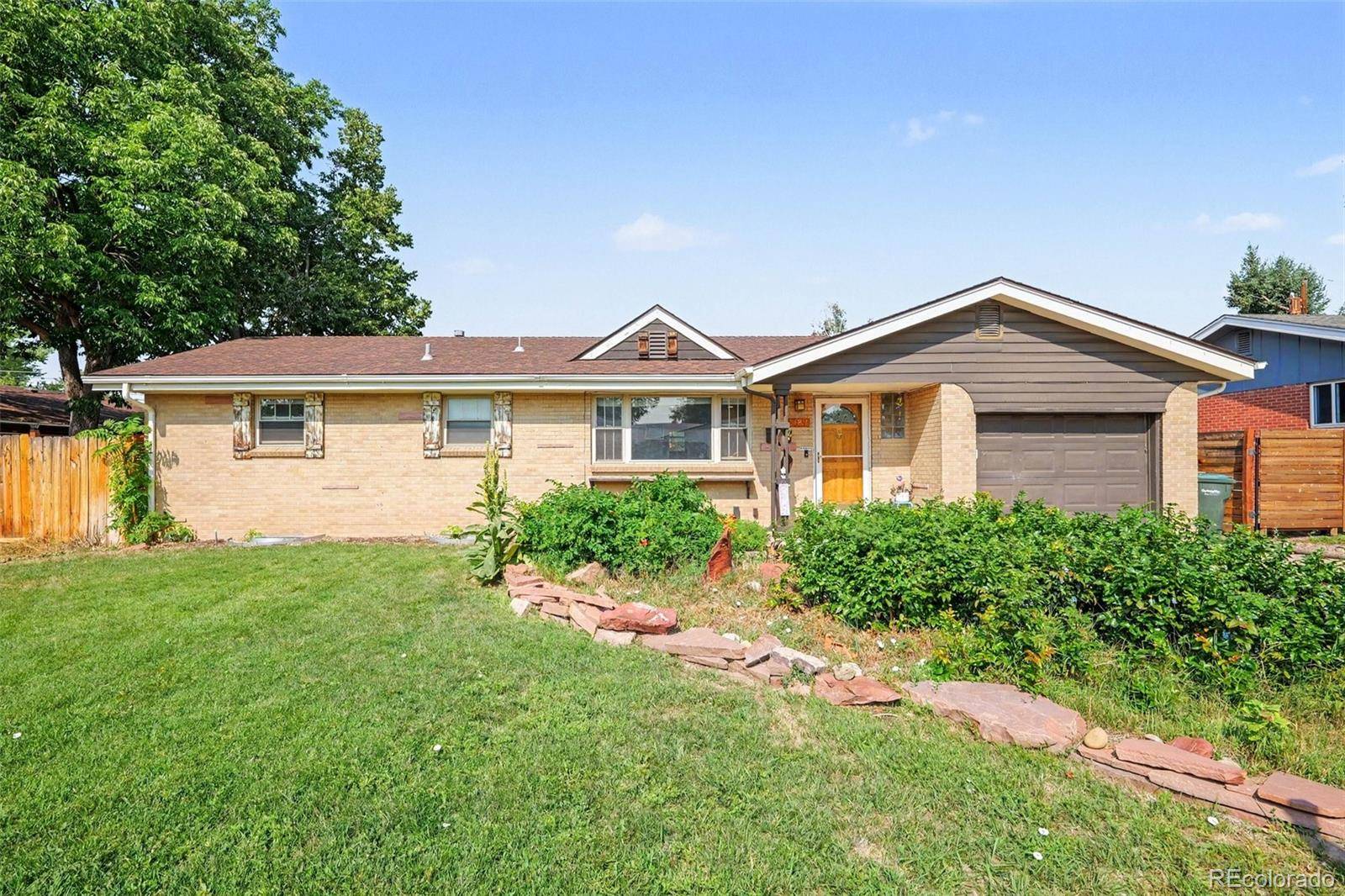 1483 S Balsam ST, Denver, CO 80232