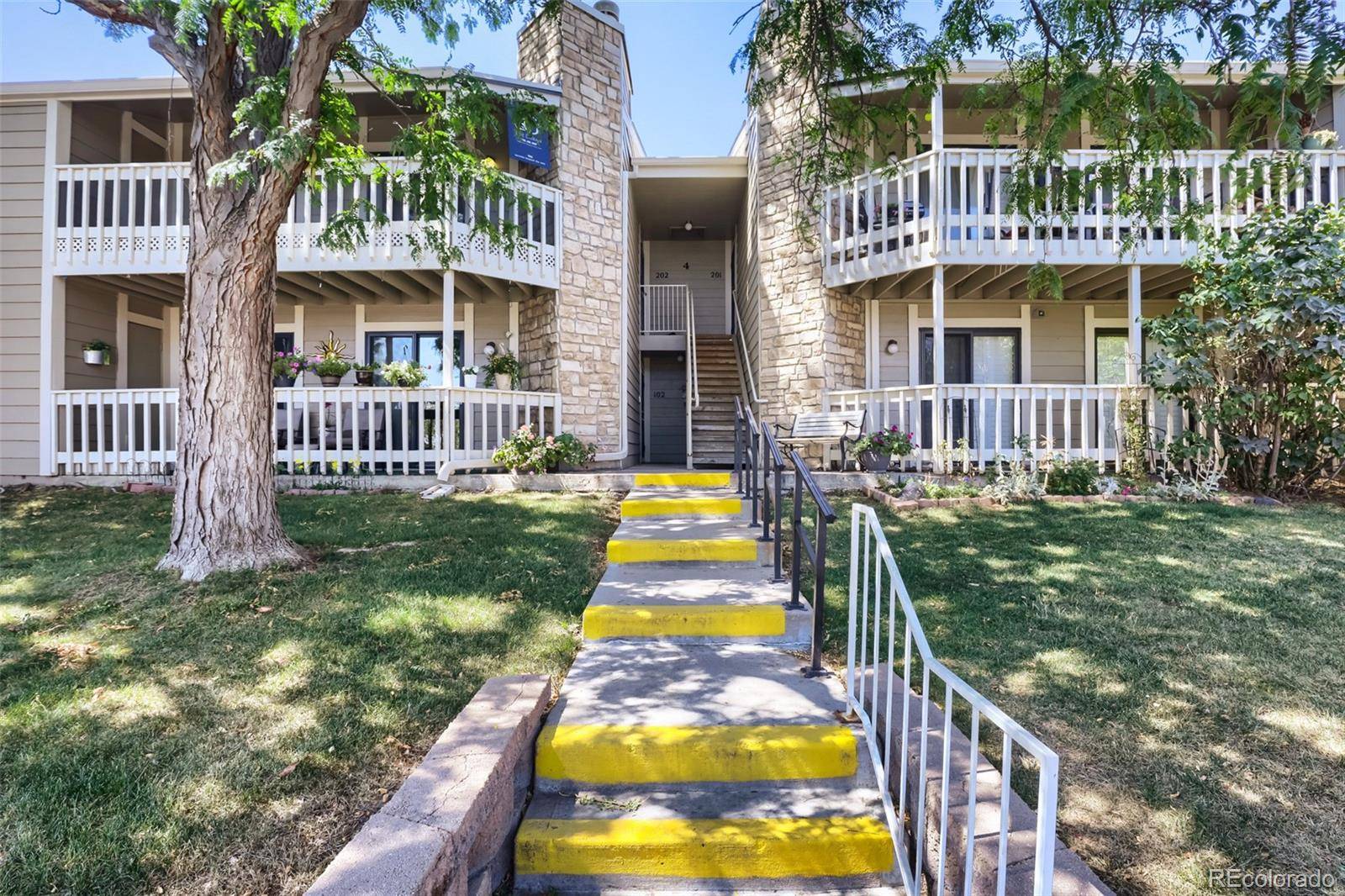 8225 Fairmount DR #202, Denver, CO 80247