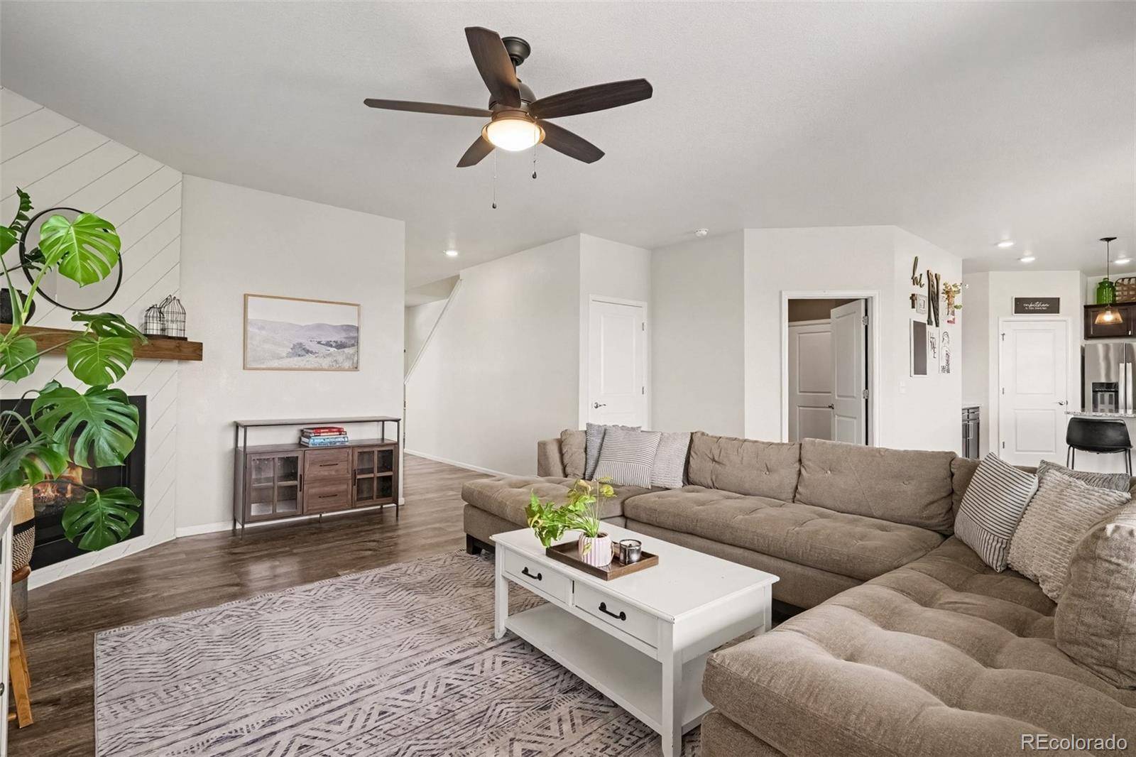 41 S Quantock ST, Aurora, CO 80018