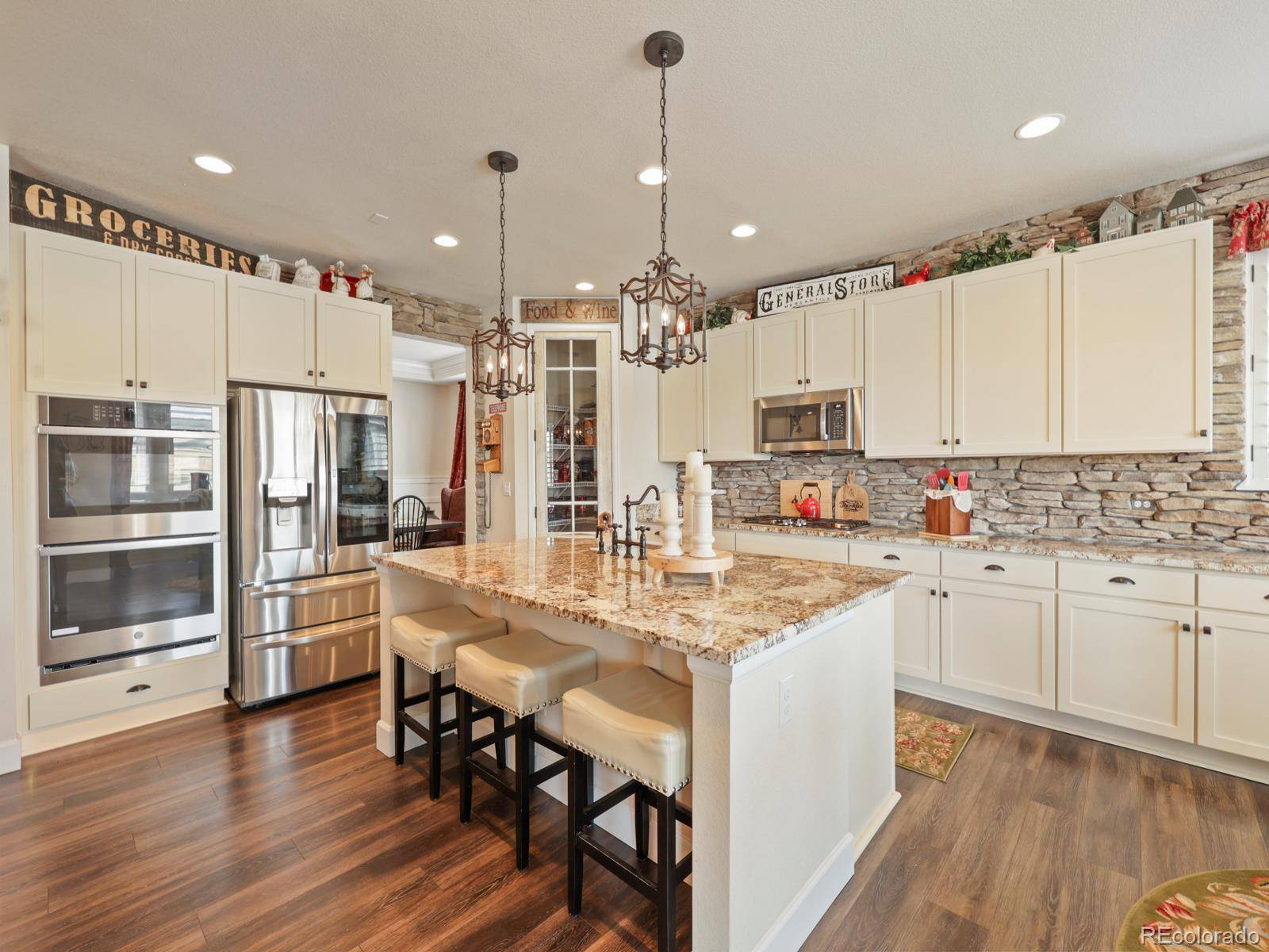 6568 Leilani LN, Castle Rock, CO 80108