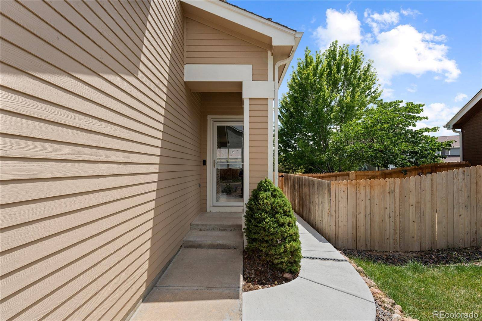 5350 S Picadilly CT, Aurora, CO 80015