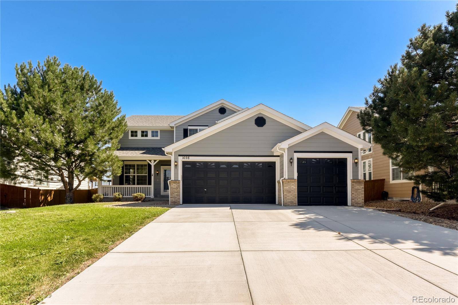 1698 Peridot LN, Castle Rock, CO 80108