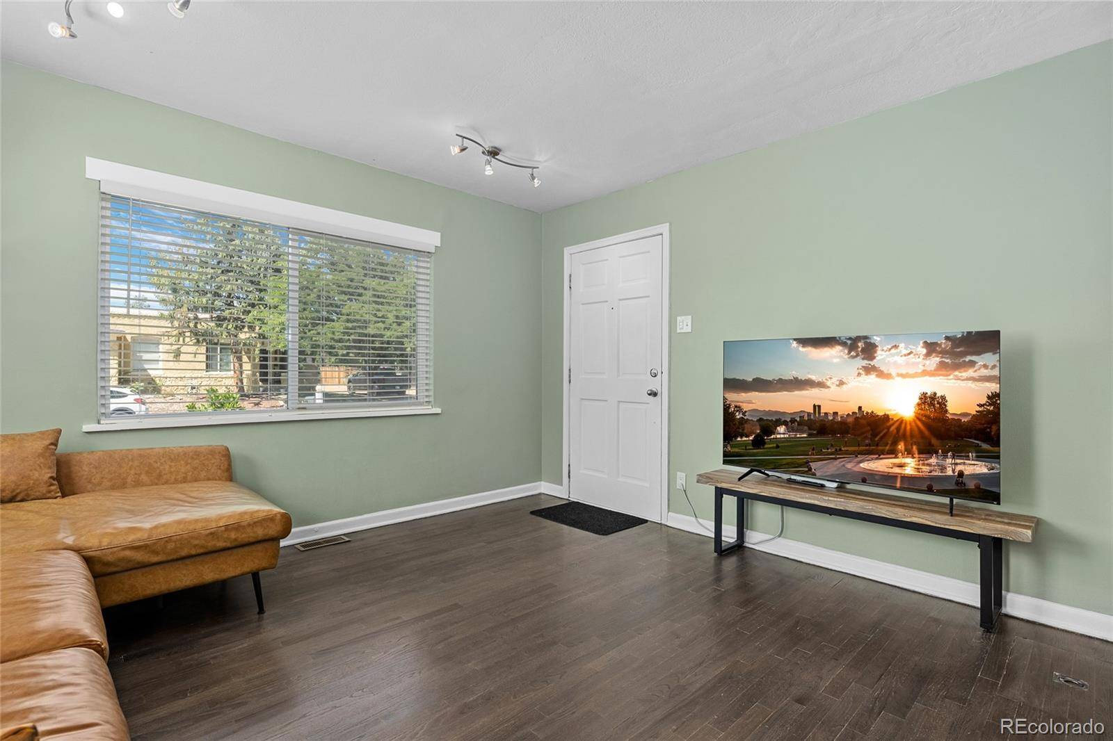 1010 Irving ST, Denver, CO 80204