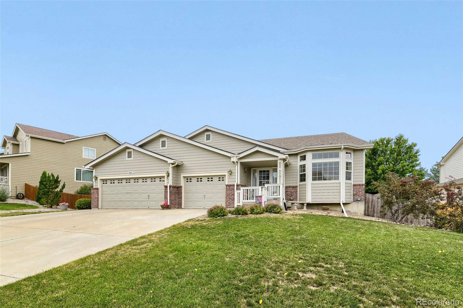 884 Taylor LN, Erie, CO 80516