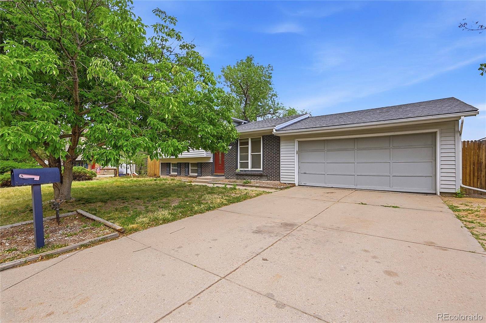 2662 S Mobile WAY, Aurora, CO 80013