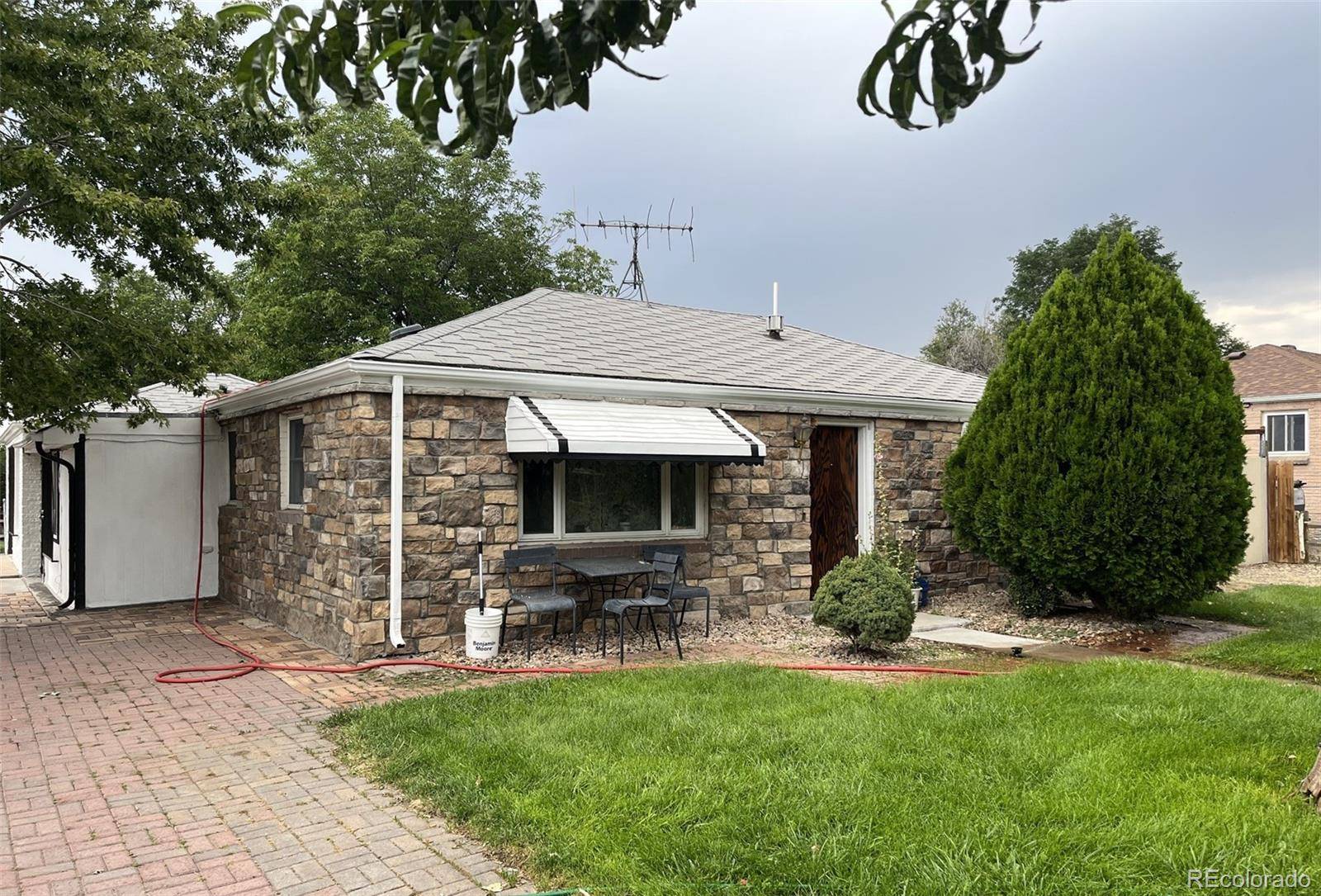 1701 Bahama ST, Aurora, CO 80011
