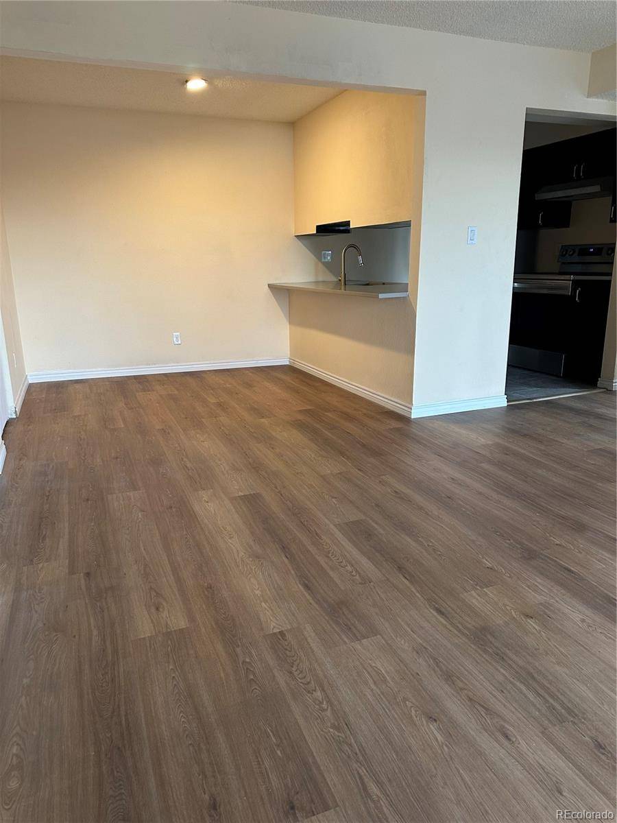 579 Wright ST #207, Lakewood, CO 80228