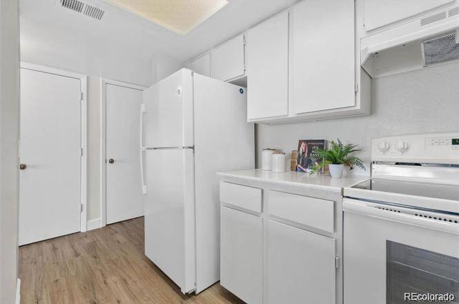 4896 S Dudley ST #6-8, Littleton, CO 80123