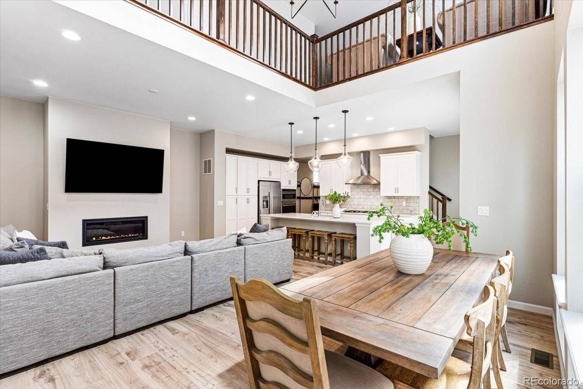 10537 Oncilla LN, Lone Tree, CO 80124