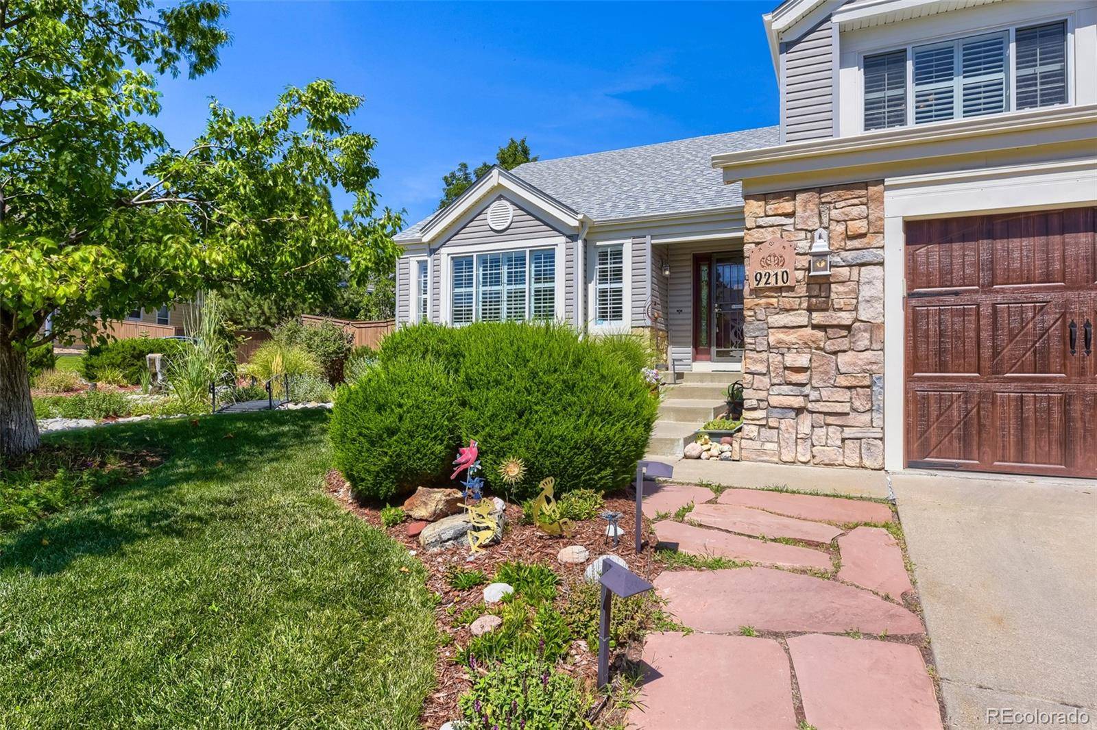 9210 Sugarstone CIR, Highlands Ranch, CO 80130