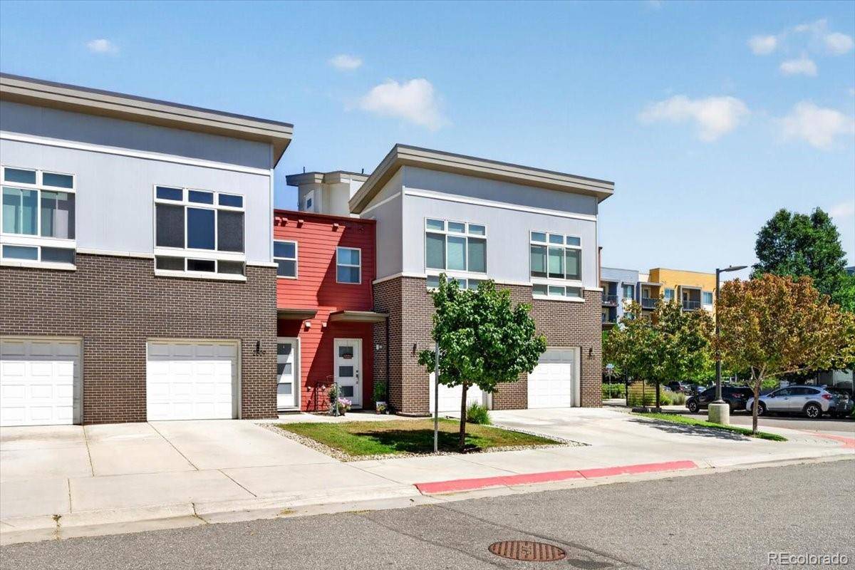 2809 W Parkside PL, Denver, CO 80221
