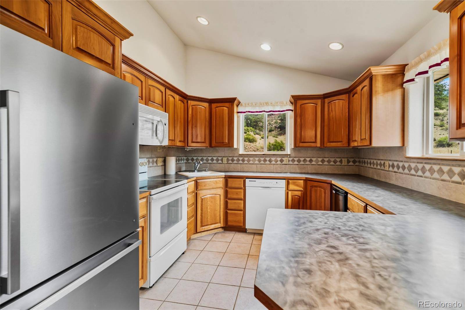 122 W Cline DR, Shawnee, CO 80475