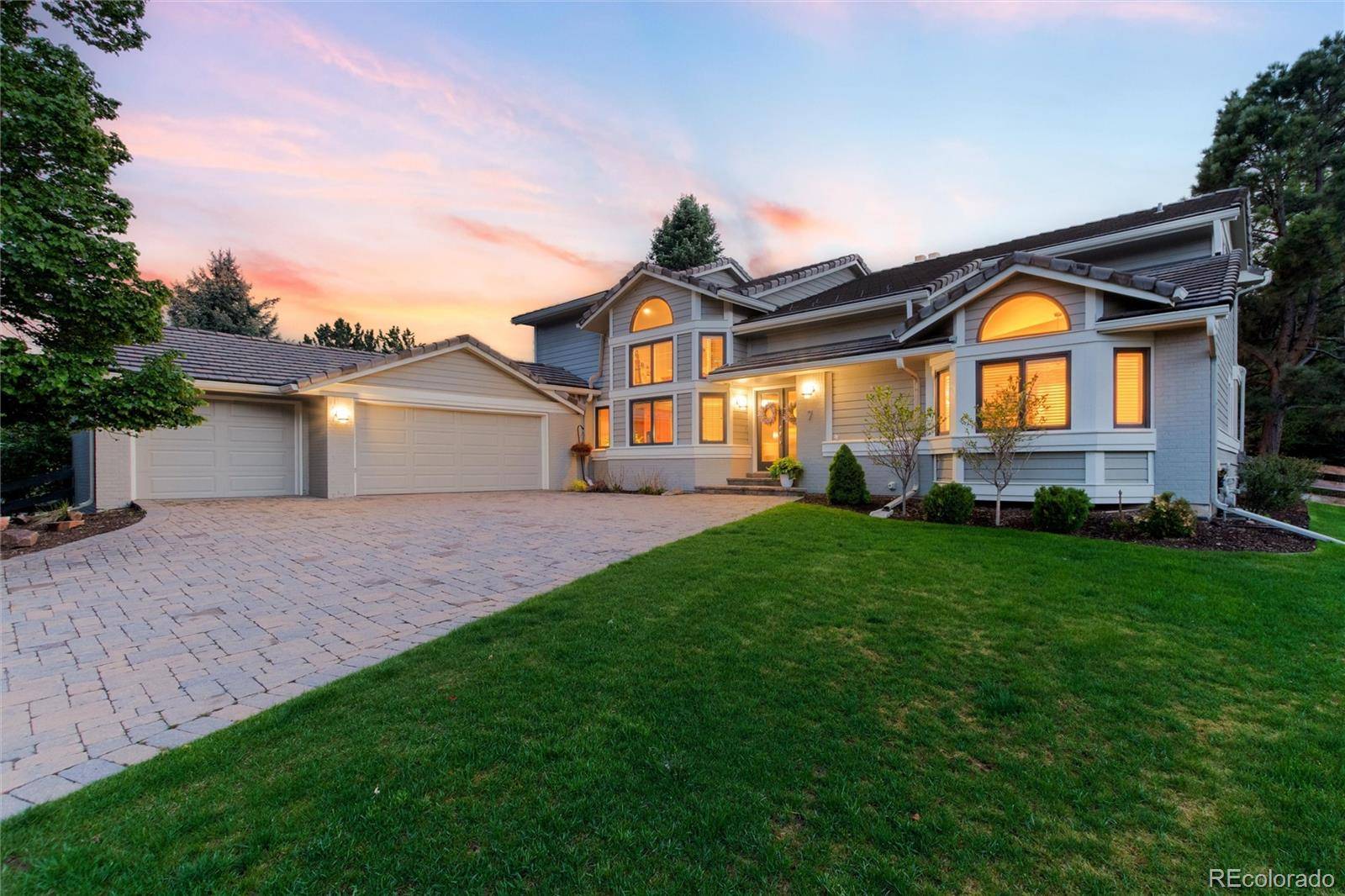 7 Pheasant LN, Littleton, CO 80127